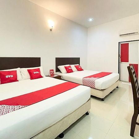 Oyo 275 Senyum Inn Pantai Cenang  Exterior foto