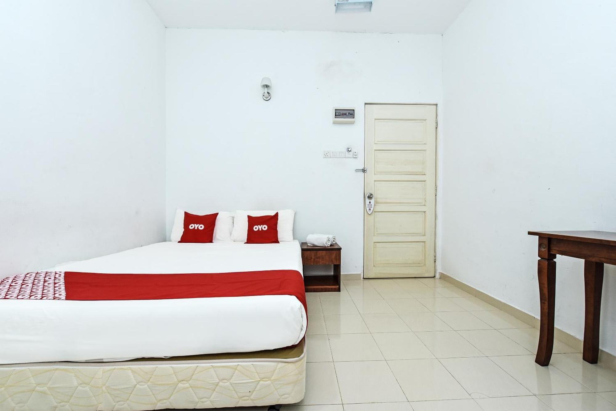 Oyo 275 Senyum Inn Pantai Cenang  Exterior foto
