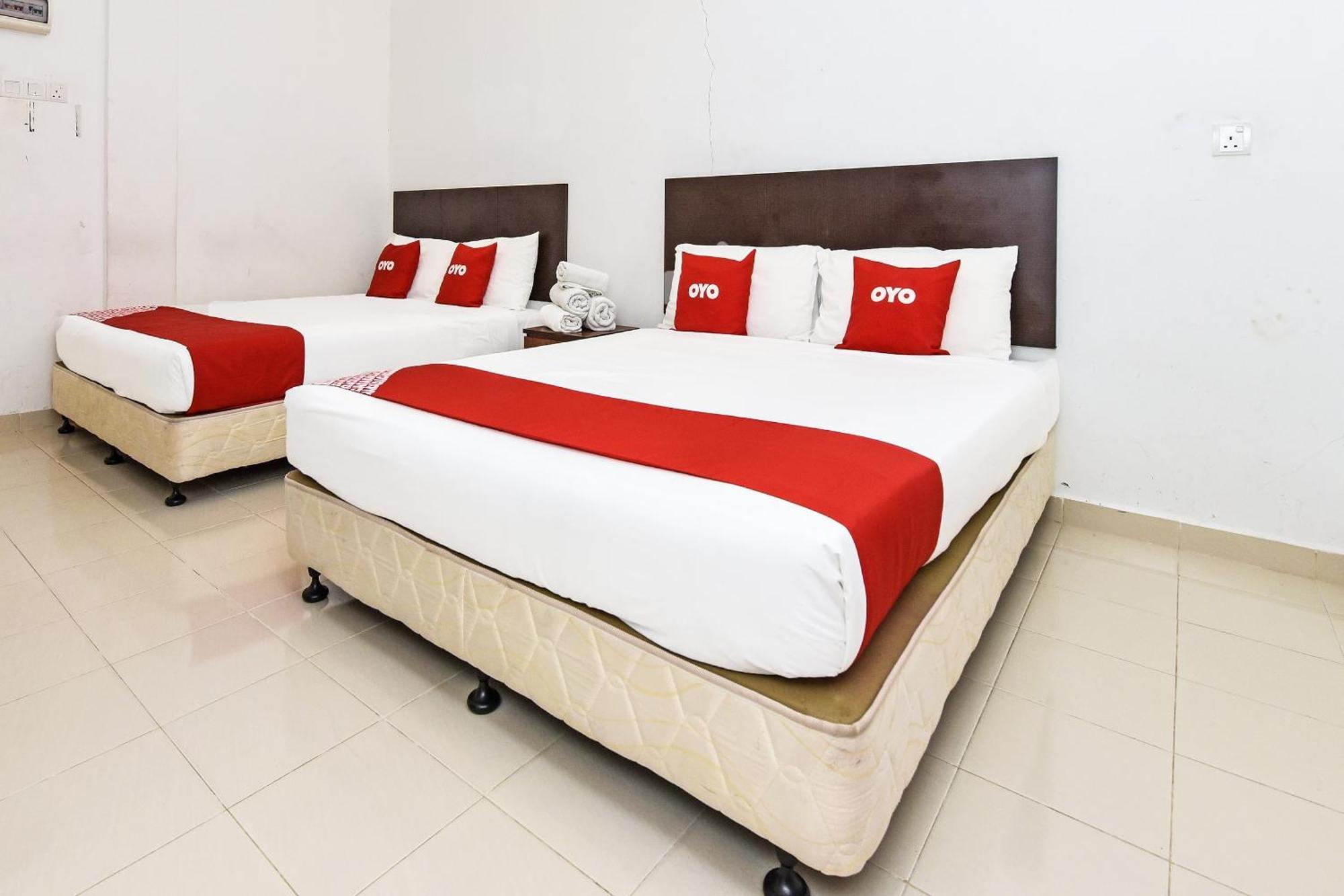 Oyo 275 Senyum Inn Pantai Cenang  Exterior foto